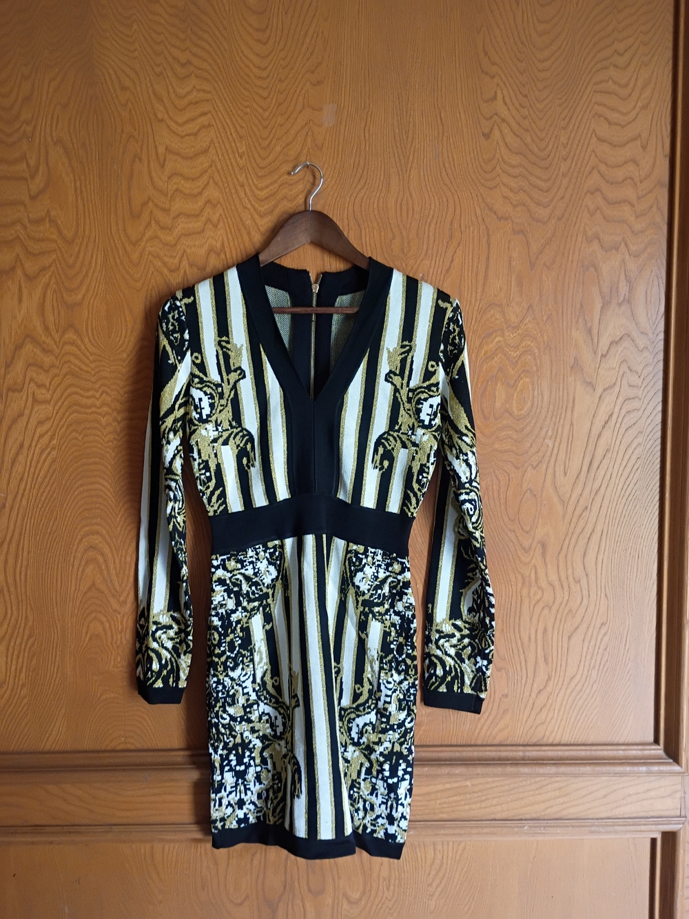 Baroque barocco bandage golden knot 70%wool 30%rayonlong sleeve pattern size lar